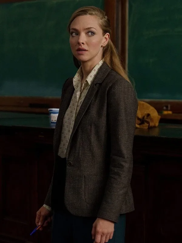 Amanda Seyfried The Crowded Room Blazer