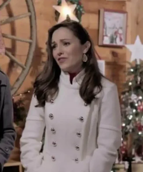 Anna-One-Royal-Holiday-Laura-Osnes-White-Double-Breasted-Coat