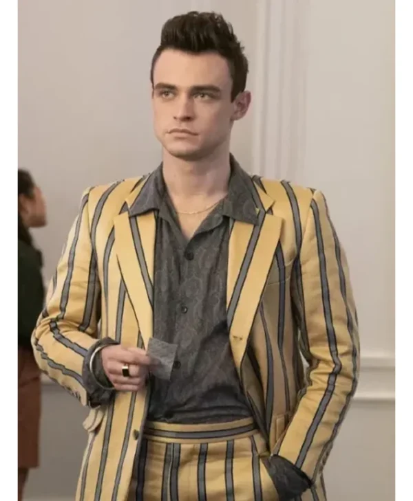 Gossip Girl Thomas Doherty Yellow Suit
