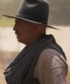 Horizon An American Saga Kevin Costner Grey Vest