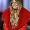 Lainey-Wilson-Red-Faux-Fur-Coat