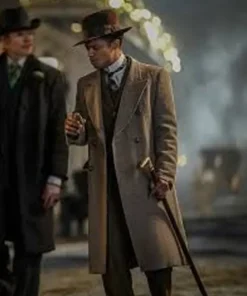 Louis de Pointe du Lac Beige Coat