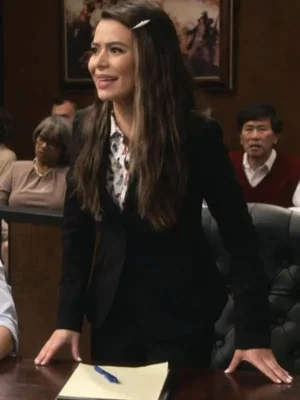 iCarly Reboot Miranda Cosgrove S02 Black Blazer