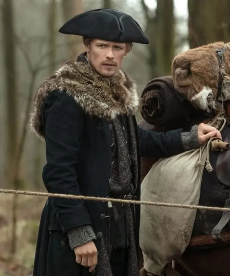 Outlander S04 Jamie Fraser Dark Grey Fur Coat