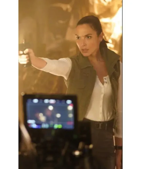 Red Notice Art Thief Green Cotton Vest