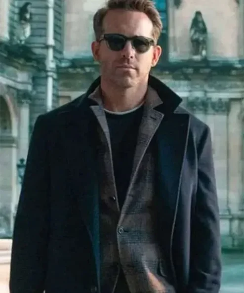 Red Notice Ryan Reynolds Black Wool-Blend Coat