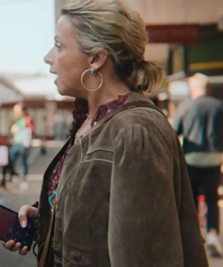 Sex-Education-S04-Lisa-McGrillis-Jacket