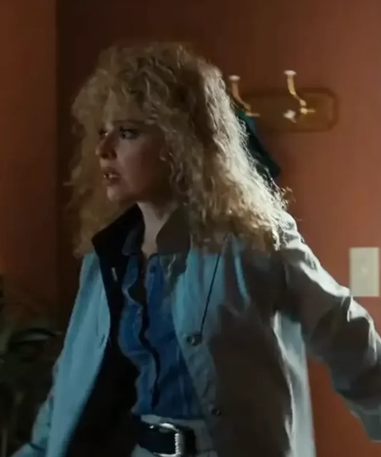 Stranger-Things-Karen-Wheeler-Coat