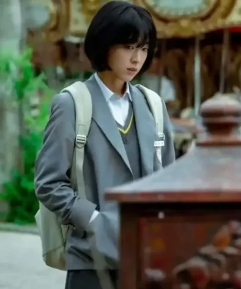 The-Sound-of-Magic-Yoon-Ah-yi-High-School-Blazer