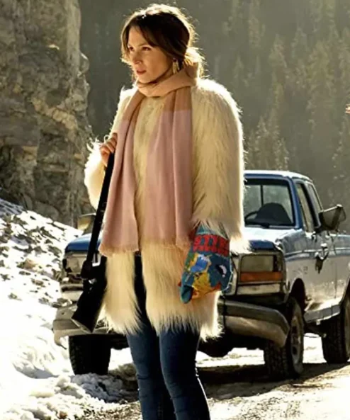 Waverly Earp S04 Wynonna Earp Fur Cream Coat