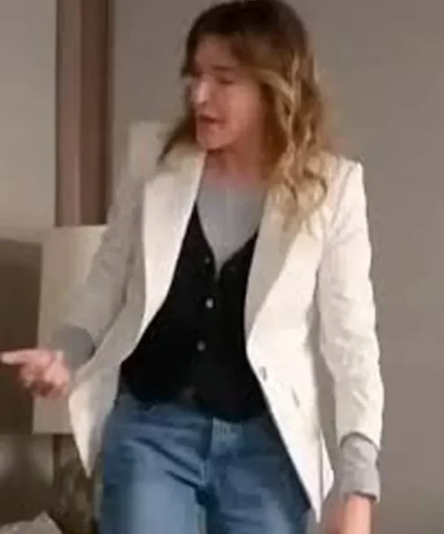 Shrinking S02 Christa Miller White Blazer