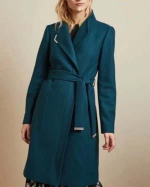 Catherine Reitman Workin’ Moms S05 Green Coat