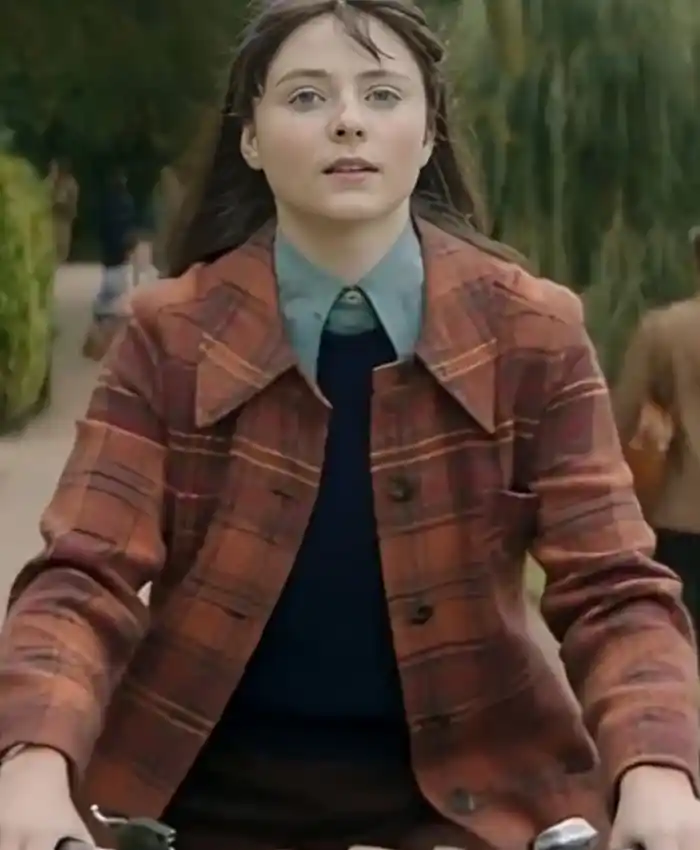 Joy 2024 Joy Thomasin McKenzie Brown Coat