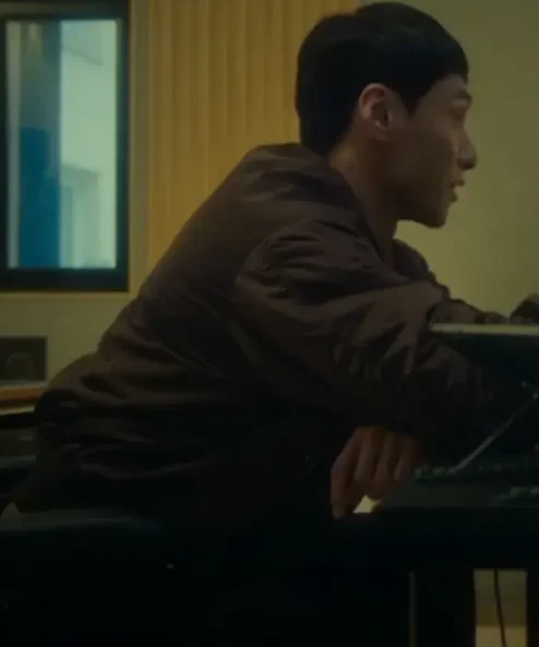 The Trunk Um Tae-Seong Brown Bomber Jacket For Sale