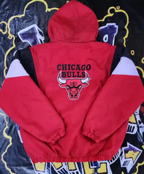 Chicago Bulls Red Vintage Starter Pullover Jacket Back