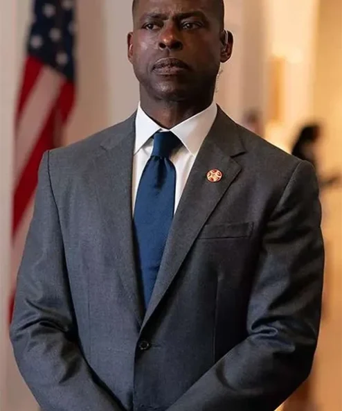 Paradise S01 Xavier Collins Grey Suit