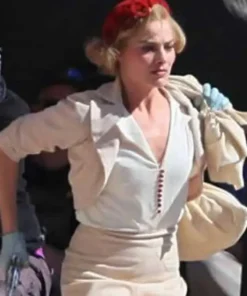 Dreamland S01 Margot Robbie Cropped Blazer