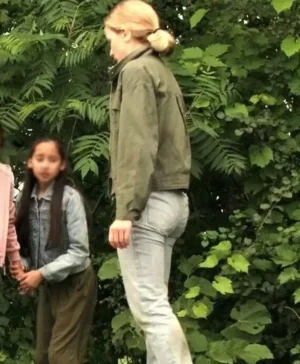 Willa Fitzgerald Reacher S01 Green Jacket