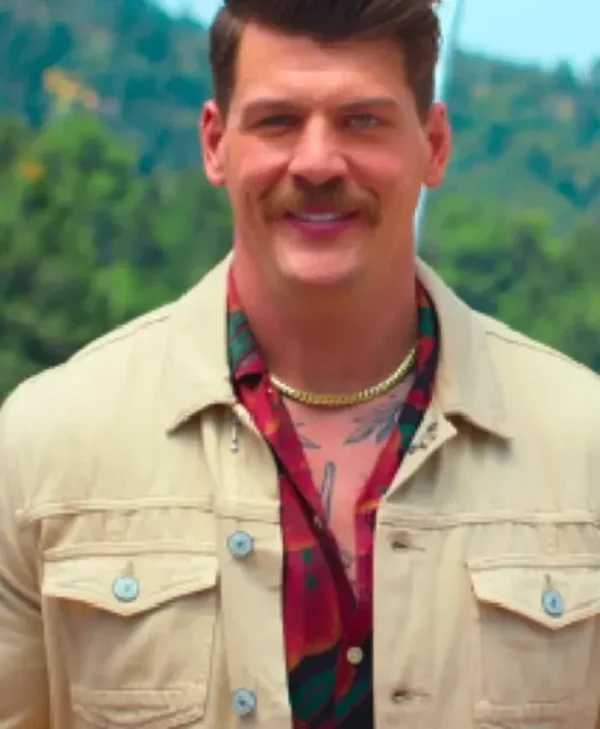 Battle Camp S01 Taylor Lewan Yellow Jacket