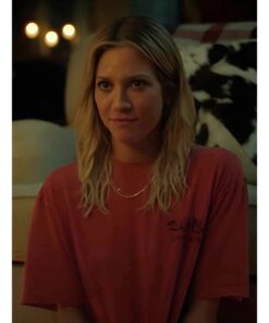 Shop Now The Hunting Wives 2025 Sophie O’Neil Pink T-Shirt