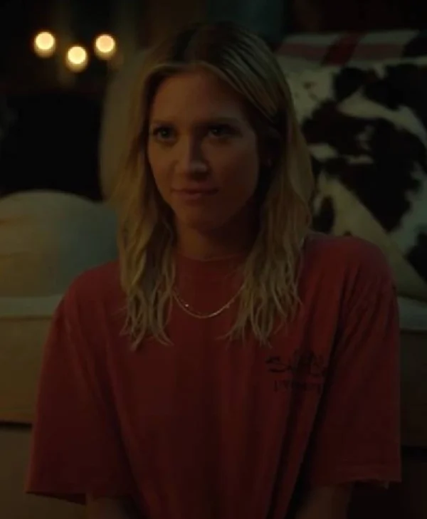 Brittany Snow The Hunting Wives Sophie O’Neil Pink T-Shirt
