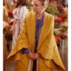 Carrie Bradshaw TV Series And Just Like That Season 2 Sarah Jessica Parker Scalloped Quilted Coat – Yellow