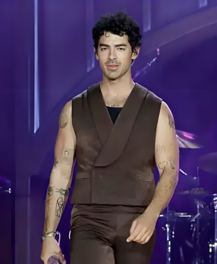 Hometown Tour 2025 Joe Jonas Brown Vest