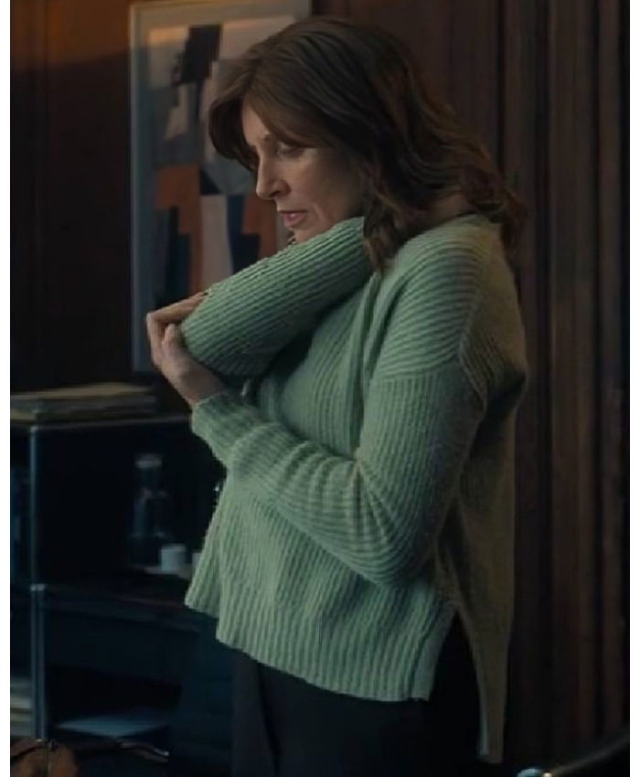 The Twisted Tale of Amanda Knox 2025 Edda Mellas Grey Sweater