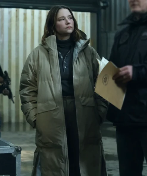 Haley Bennett The Last Frontier S01 Puffer Hooded Coat