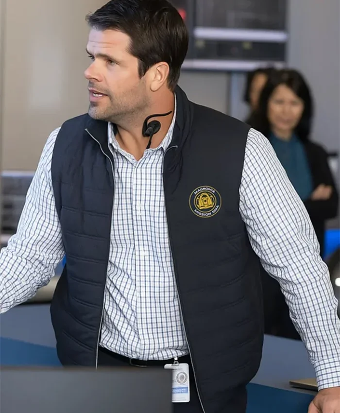 Max Carver 9-1-1 S09 Black Vest
