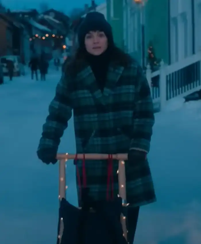Johanne Home for Christmas S03 Ida Elise Broch Green Wool Plaid Coat