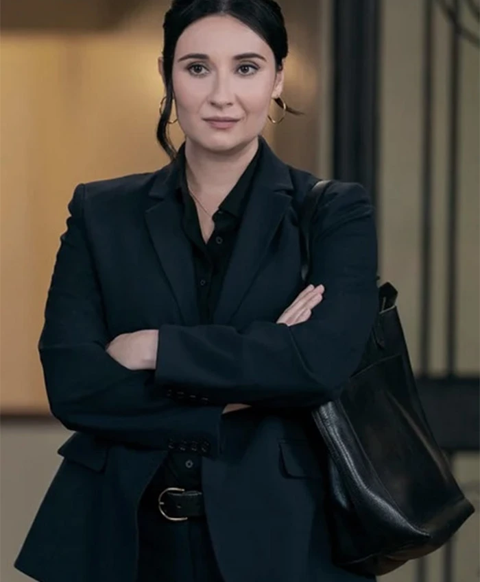 Lilah Richcreek A Man On The Inside S02 Black Blazer