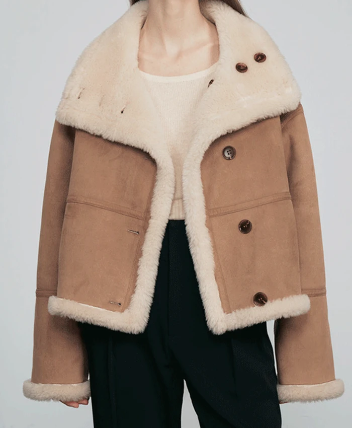 Lola Tung The Summer I Turned Pretty 2025 Isabel Conklin Shearling Brown Leather Jacket For Sale