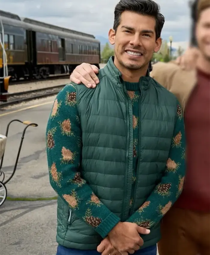 Angel Garet Finding Mr Christmas S02 Green Puffer Vest