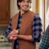 Drake Kuyper Finding Mr Christmas S02 Brown Vest