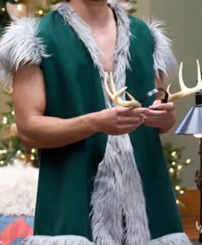 Finding Mr. Christmas Green Costume