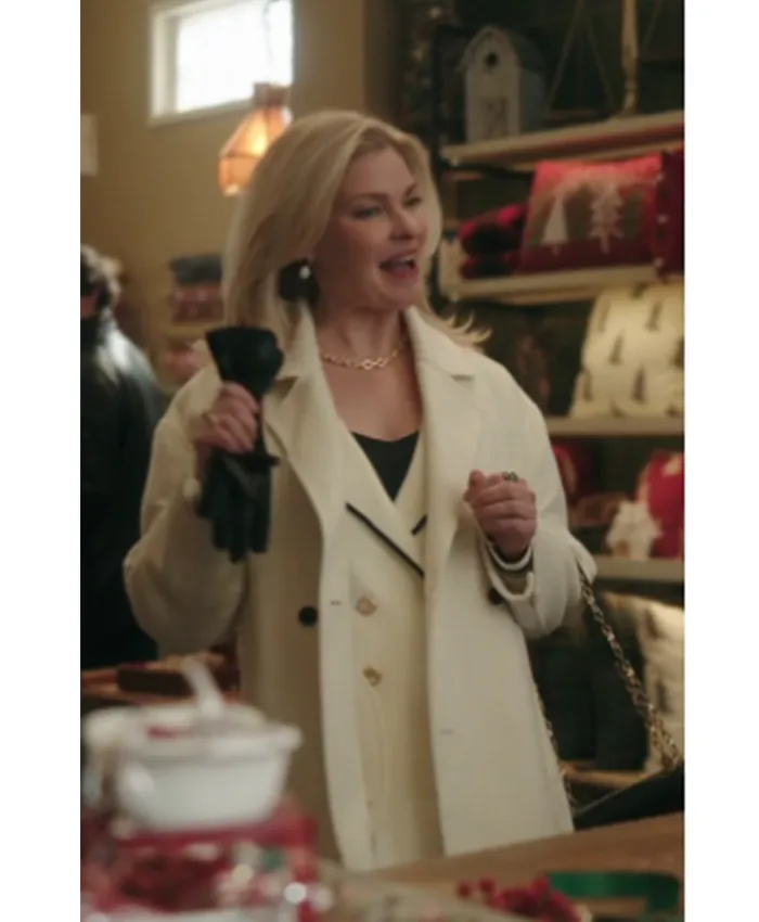 Kylee Evans Mistletoe Murders S02 White Coat