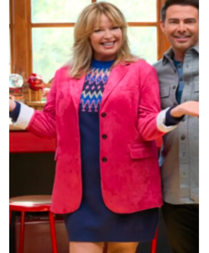 Melissa Peterman Finding Mr Christmas S02 Pink Suede Blazer