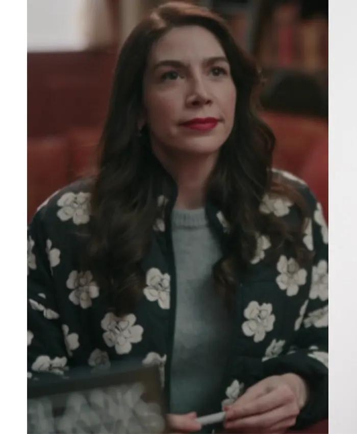 Moira Wells Mistletoe Murders S02 Floral Print Jacket