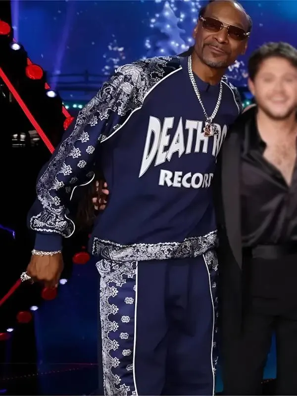 The Voice Season 28 Finale Snoop Dogg Tracksuit