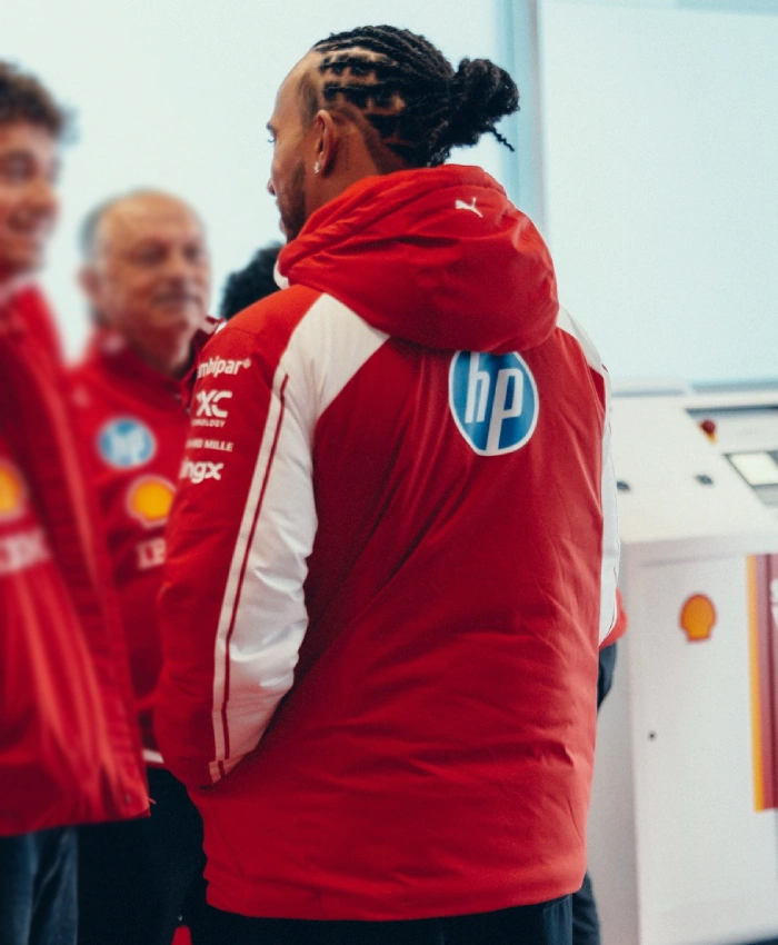 クルトン~Lサイズ-Ferrari F1 刺繍 中綿 男女兼用 F1 Ferrari