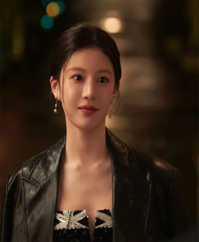 Go Youn-jung Can This Love Be Translated Black Leather Blazer