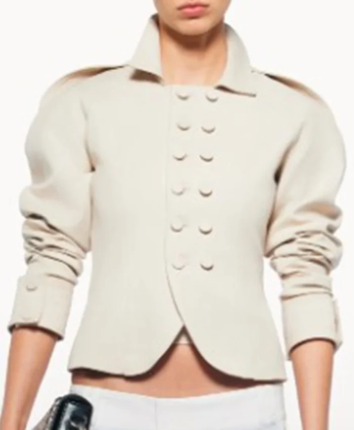 Lisa Rinna The Traitors S04 Beige Jacket Front