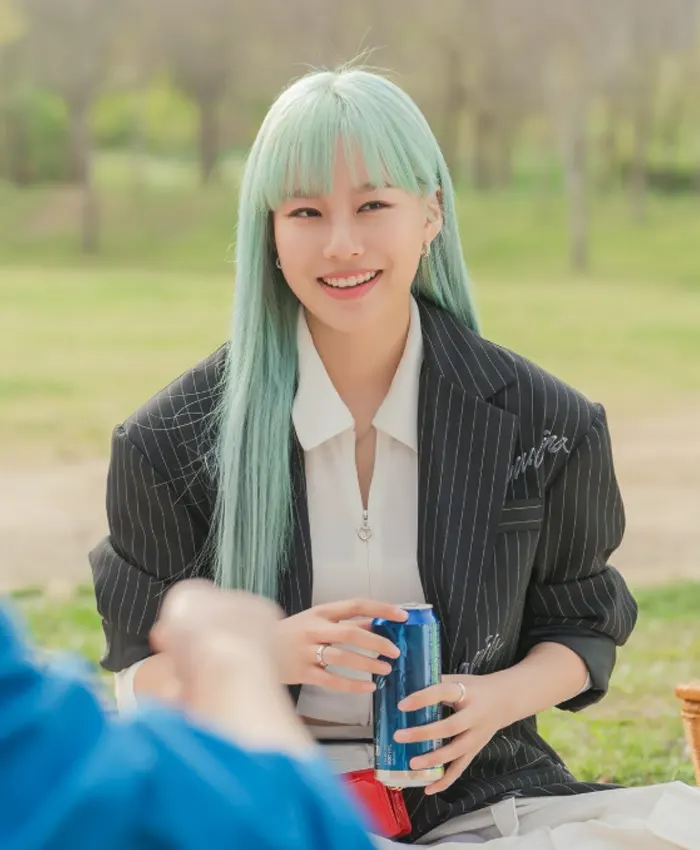 Park Yoo-na Spirit Fingers Black Pinstriped Blazer