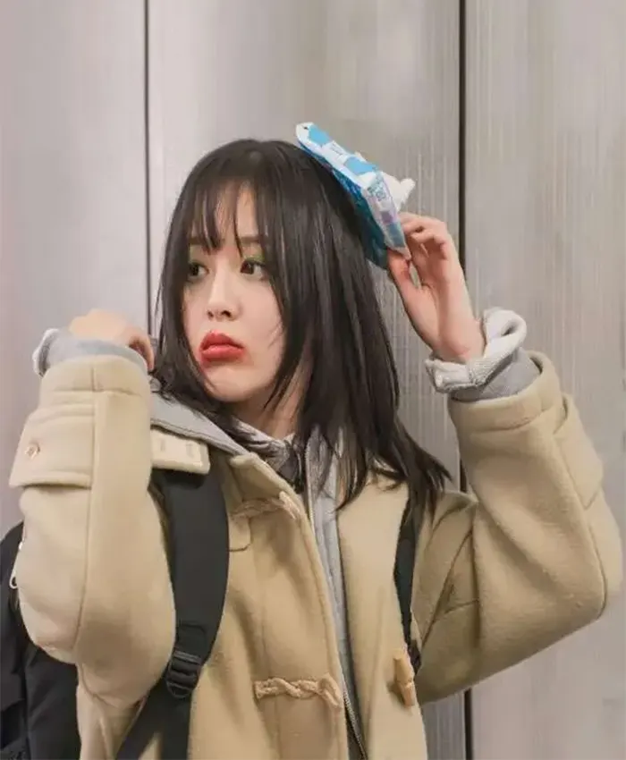 Shop Park Ji-hu Spirit Fingers Beige Duffle Coat