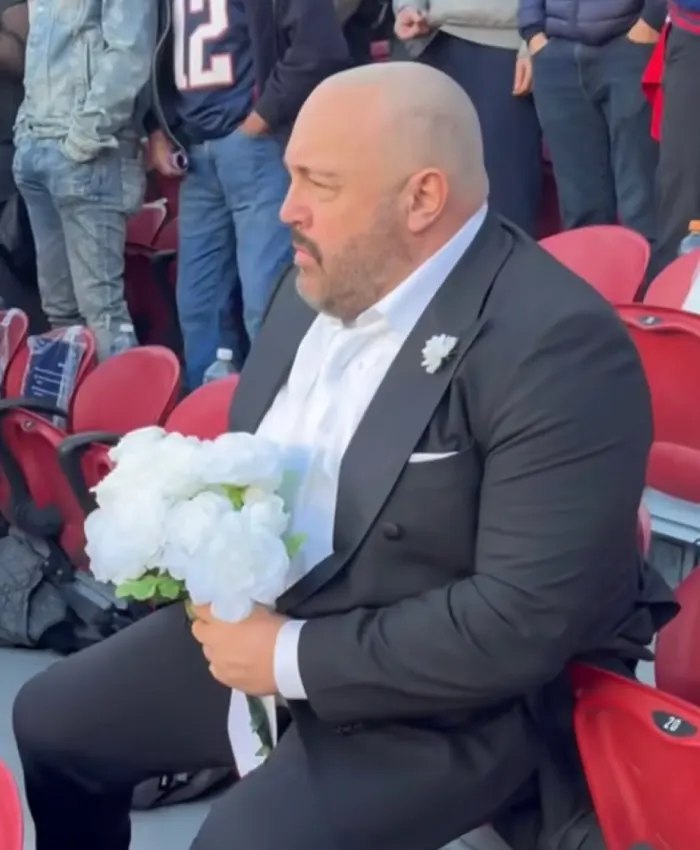 Super Bowl LX Kevin James Black Suit