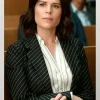 The Lincoln Lawyer S04 Neve Campbell Pinstripe Blazer