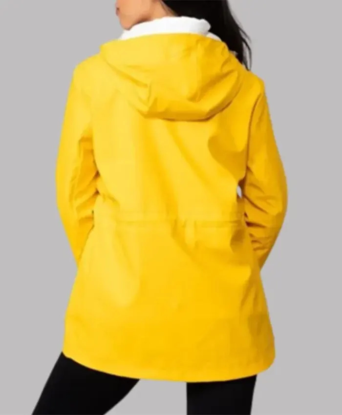 Hunter Lightweight Yellow Rain Jacket For Sale