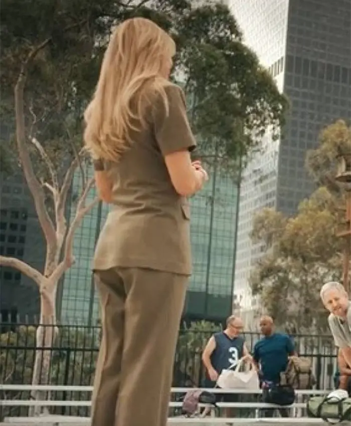 Running Point S02 Kate Hudson Brown Blazer Back