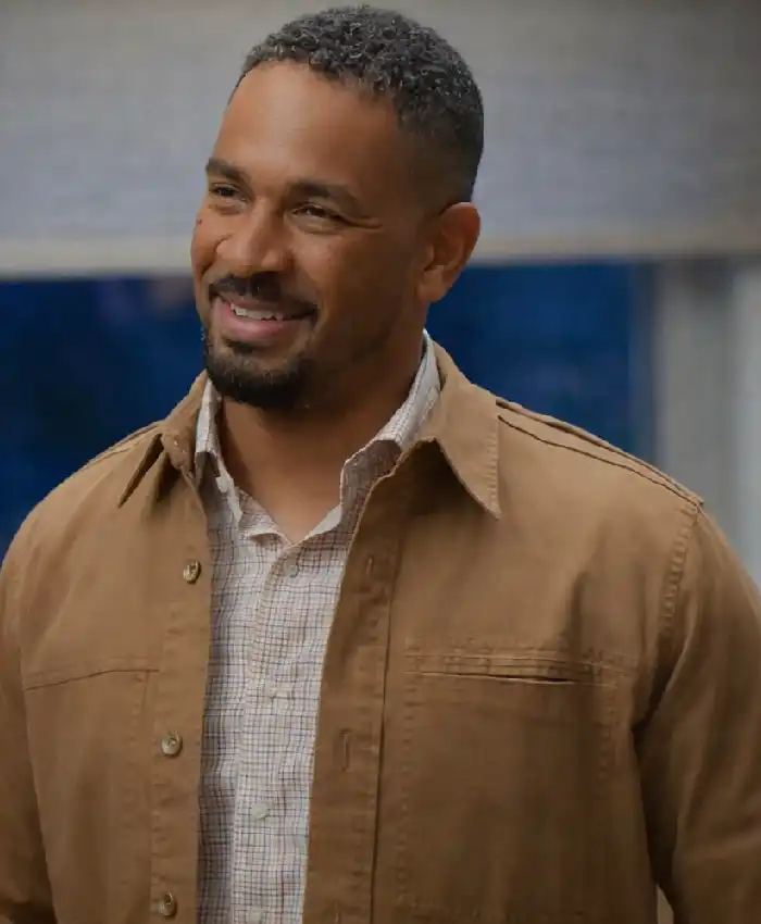Shrinking S03 Damon Wayans Beige Jacket For Sale